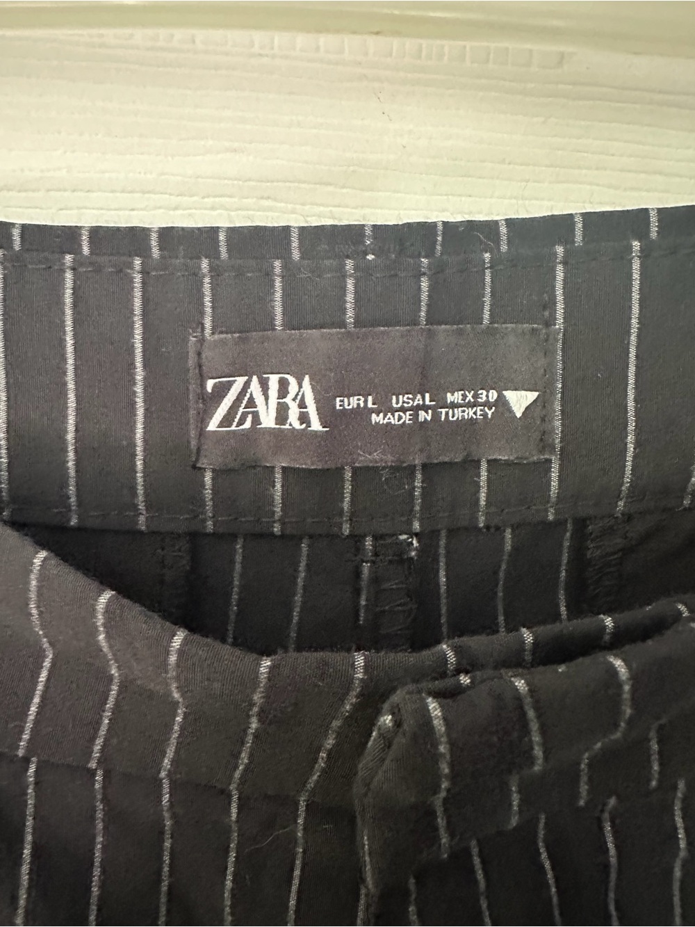 Zara Women’s Black Pinstripe Wide-Leg Trousers - Picture 3 of 4